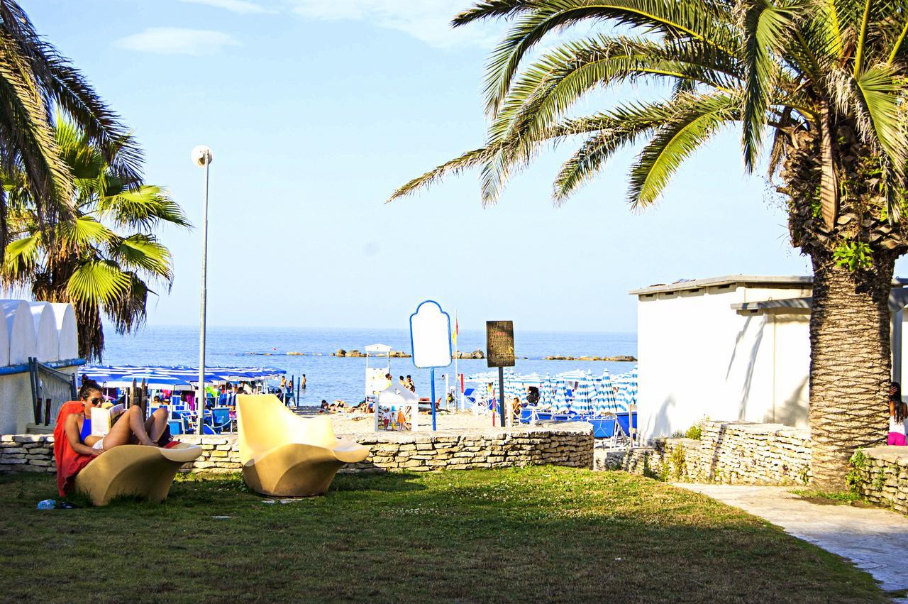 B&B Incanto Sotto Il Mare Сан-Бенедетто-дель-Тронто Экстерьер фото