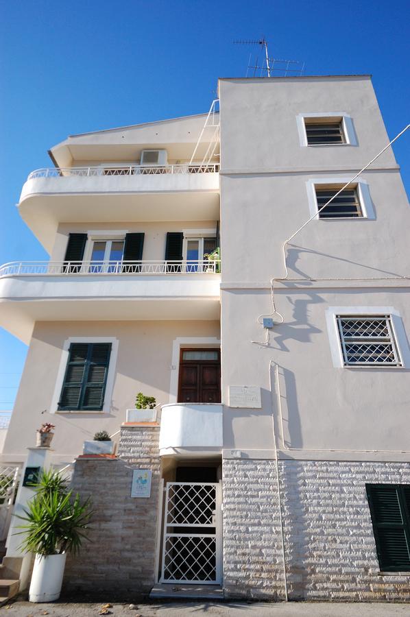 B&B Incanto Sotto Il Mare Сан-Бенедетто-дель-Тронто Экстерьер фото