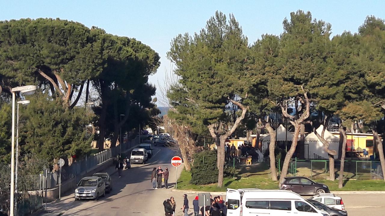 B&B Incanto Sotto Il Mare Сан-Бенедетто-дель-Тронто Экстерьер фото